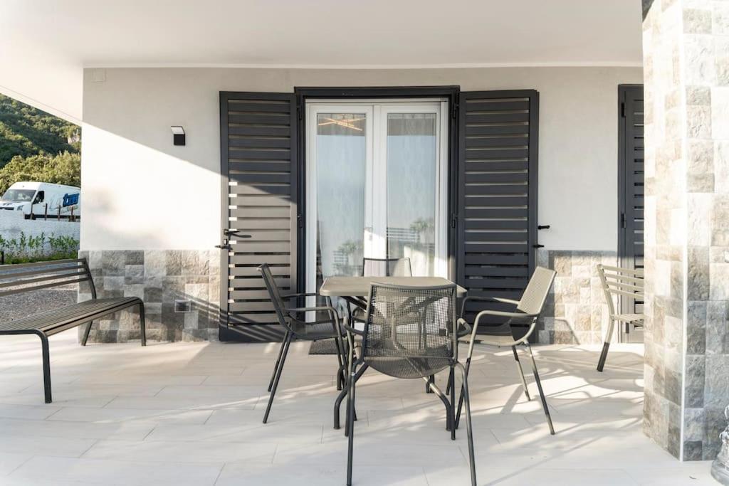 Appartamento Emma Con Piscina - Vista Mare"Tenuta Croce" Salerno Ngoại thất bức ảnh